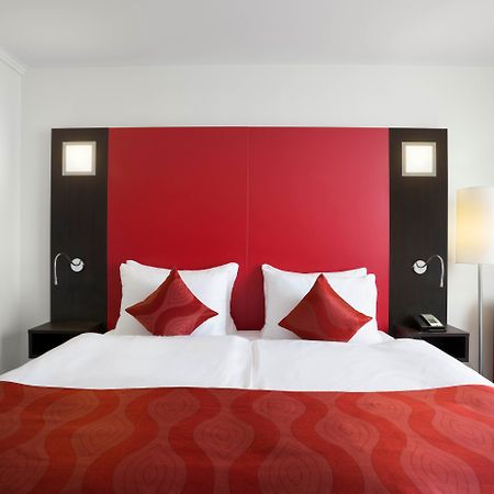 Ramada Encore By Wyndham Geneva Carouge Eksteriør billede