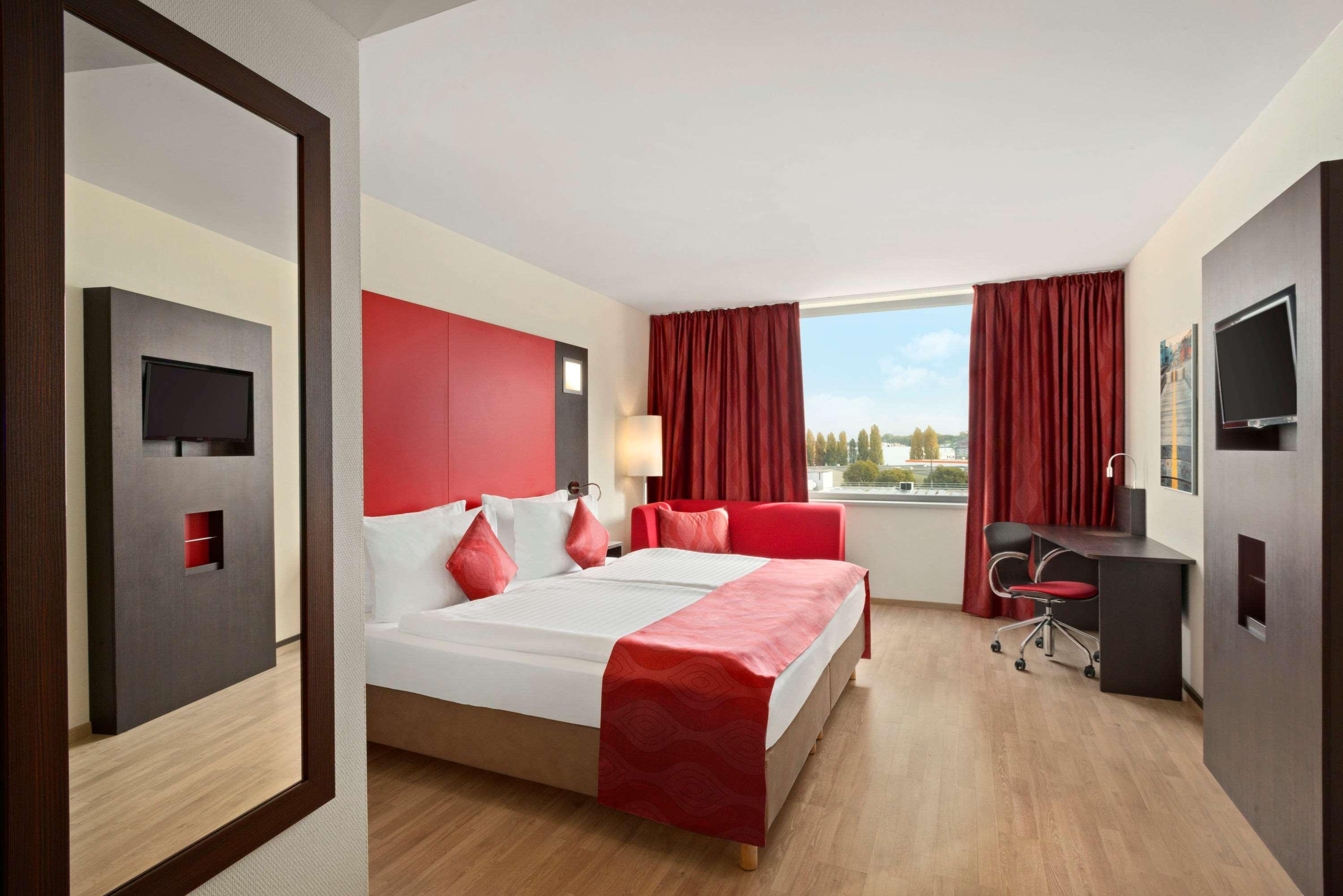 Ramada Encore By Wyndham Geneva Carouge Eksteriør billede