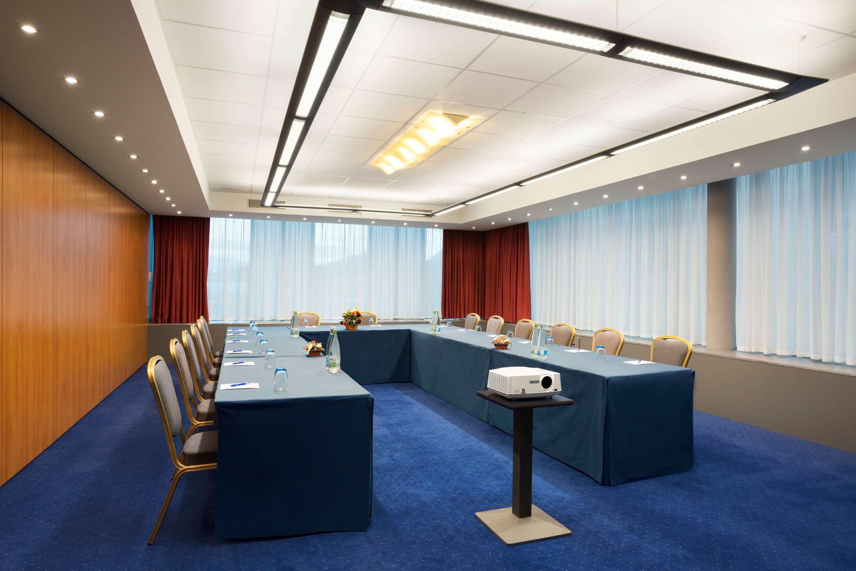 Ramada Encore By Wyndham Geneva Carouge Eksteriør billede