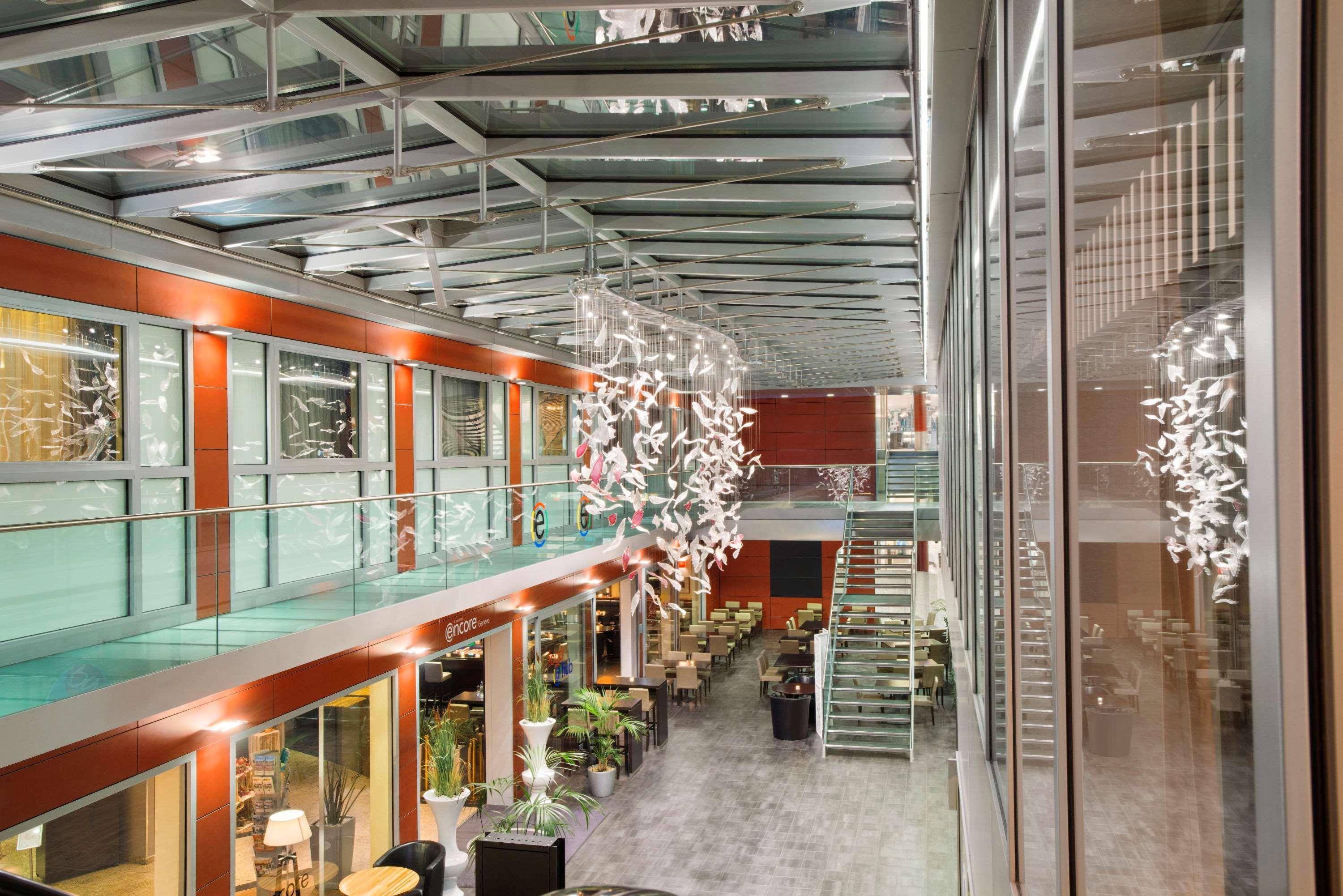 Ramada Encore By Wyndham Geneva Carouge Eksteriør billede