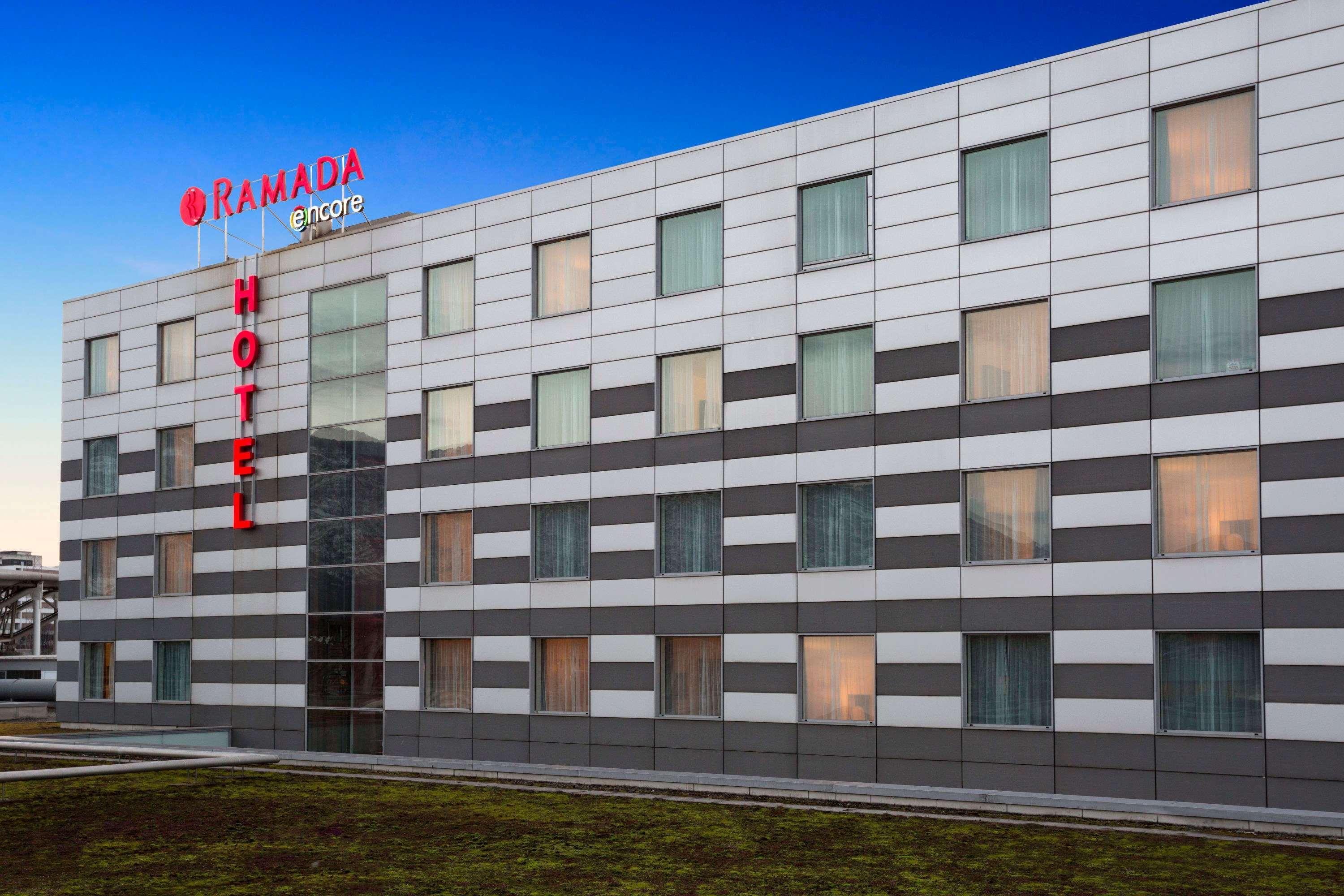 Ramada Encore By Wyndham Geneva Carouge Eksteriør billede